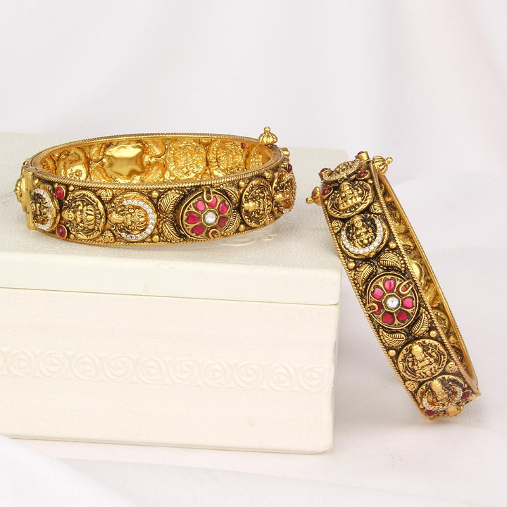 Ezhya Nagas Pair Bangle