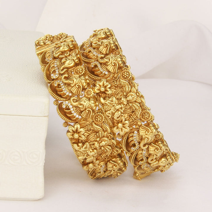 Elina Nagas Pair Bangles