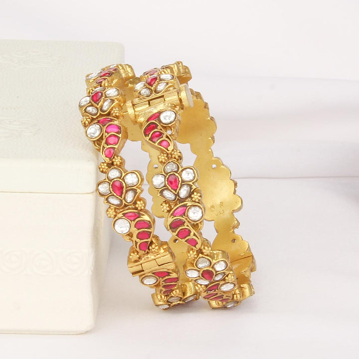Ruthika Kundan Pair Bangle
