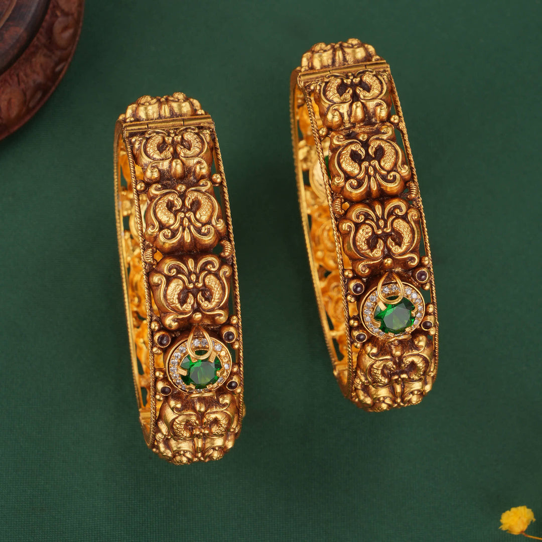 Vedhika  Nagas Pair Bangles