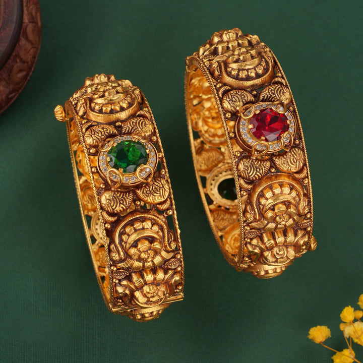 Vithisha Nagas Pair Bangles