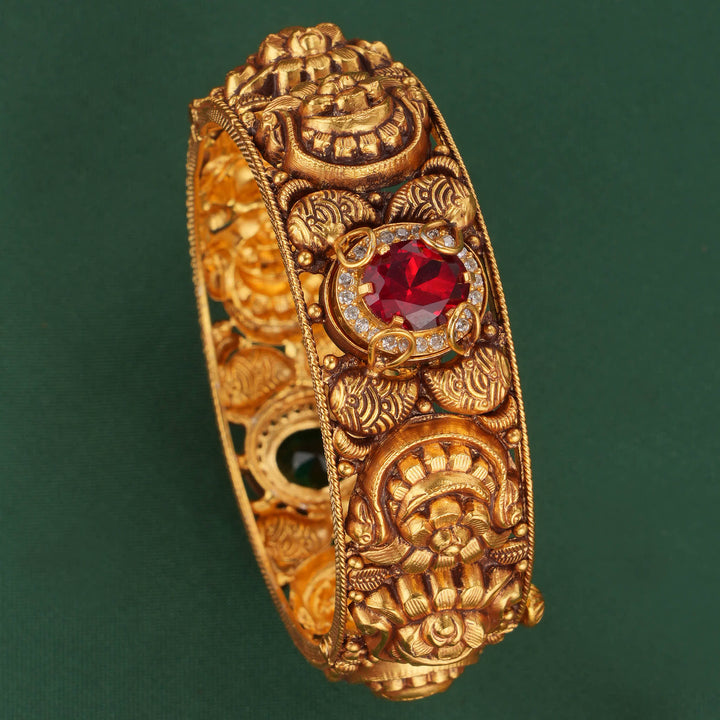 Vithisha Nagas Pair Bangles