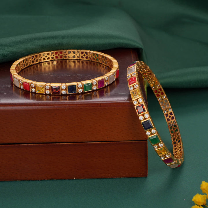 Dynamic Stone Pair Bangle