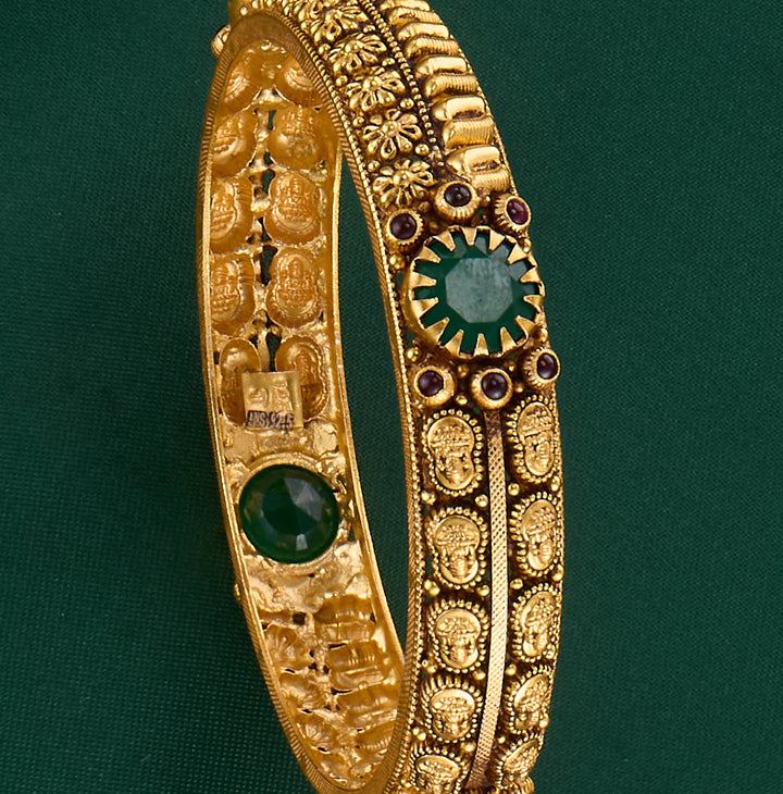 janani Nagas Pair Bangles