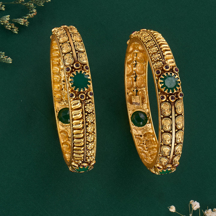 janani Nagas Pair Bangles