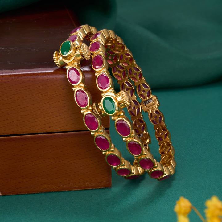 Urveen Stone Pair Bangles