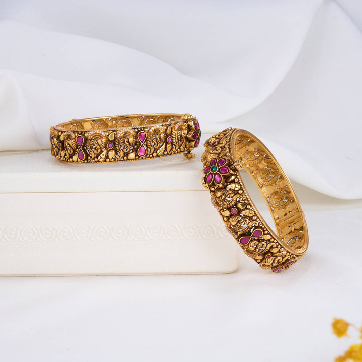 Nithika Nagas Pair Bangles
