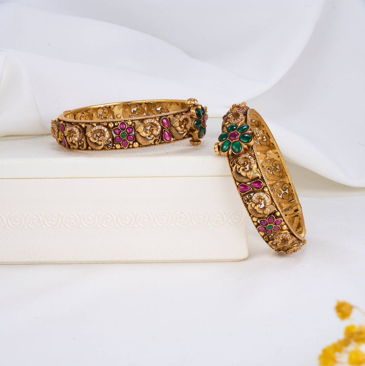 Prithikaa Nagas Pair Bangles