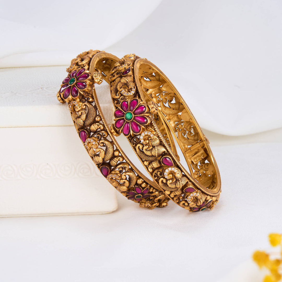 Dhanvikha Nagas Pair Bangles