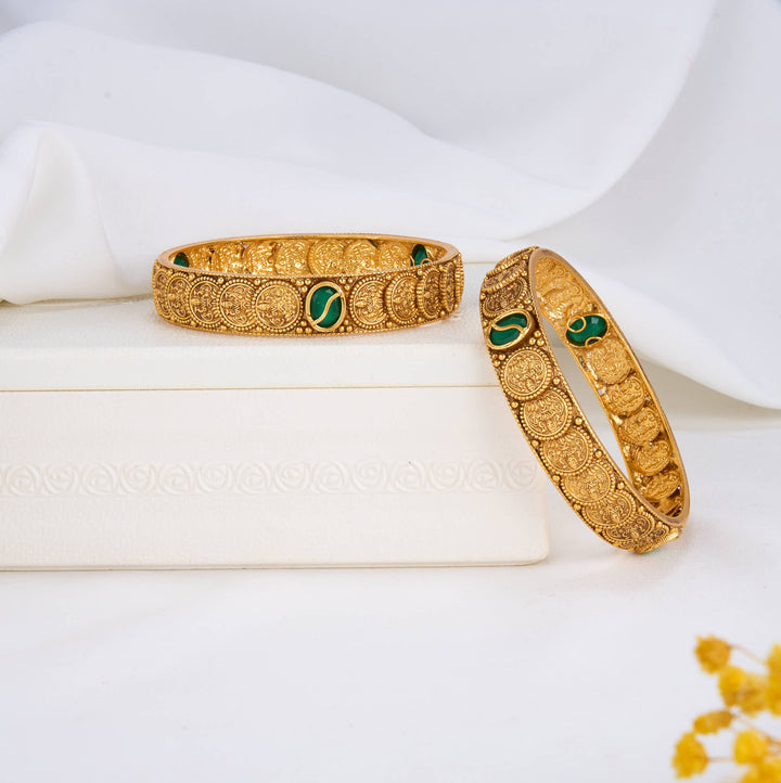 Fathima Nagas Pair Bangles