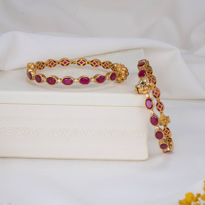 Nishanthi Stone Pair Bangles