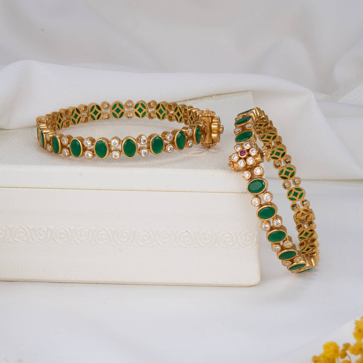 Aashitha Stone Pair Bangles