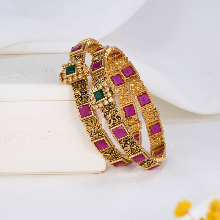 Lithikaa Nagas Pair Bangles