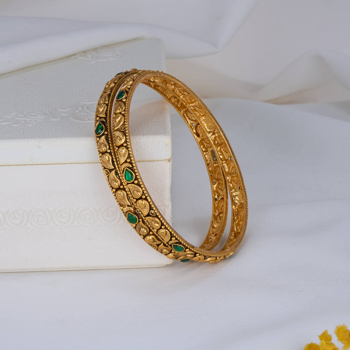 Luxe charm Nagas Pair Bangles