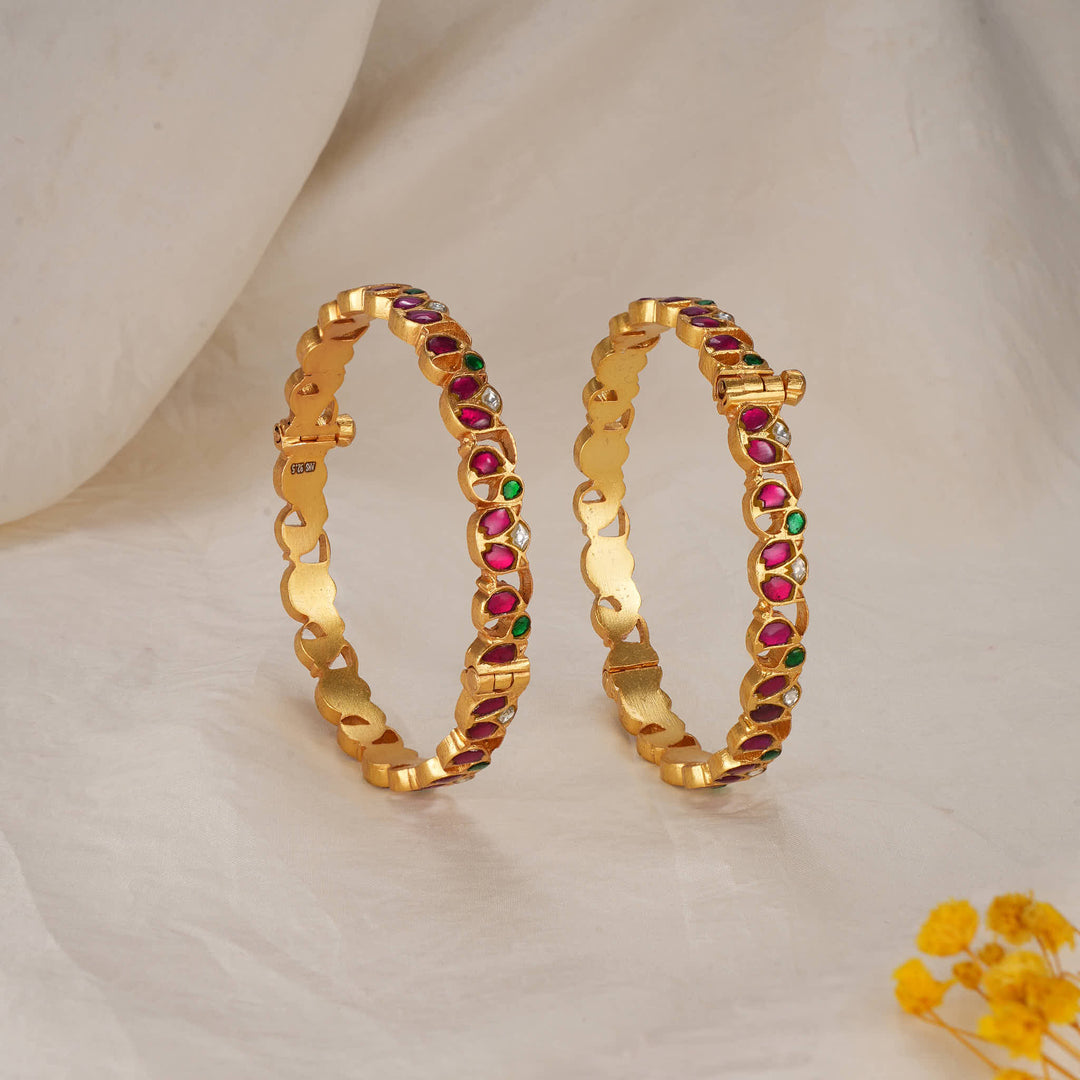 Vintage Kundan Pair Bangle