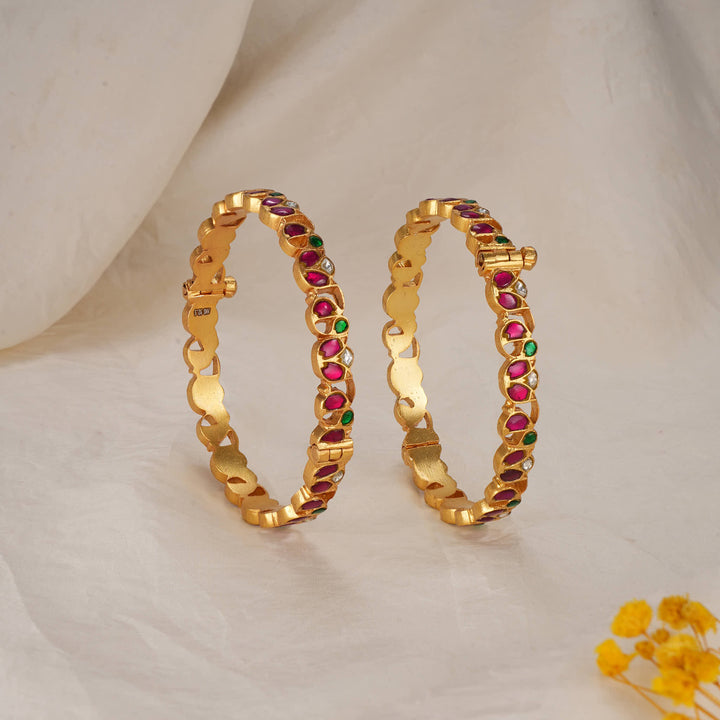Vintage Kundan Pair Bangle