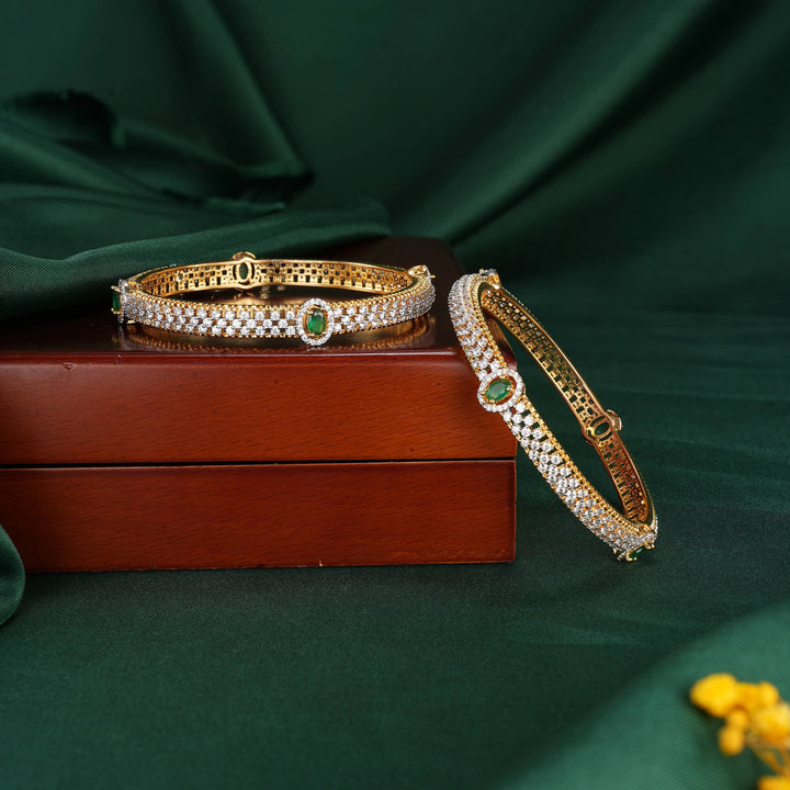 Praniksha Avikam Pair Bangles