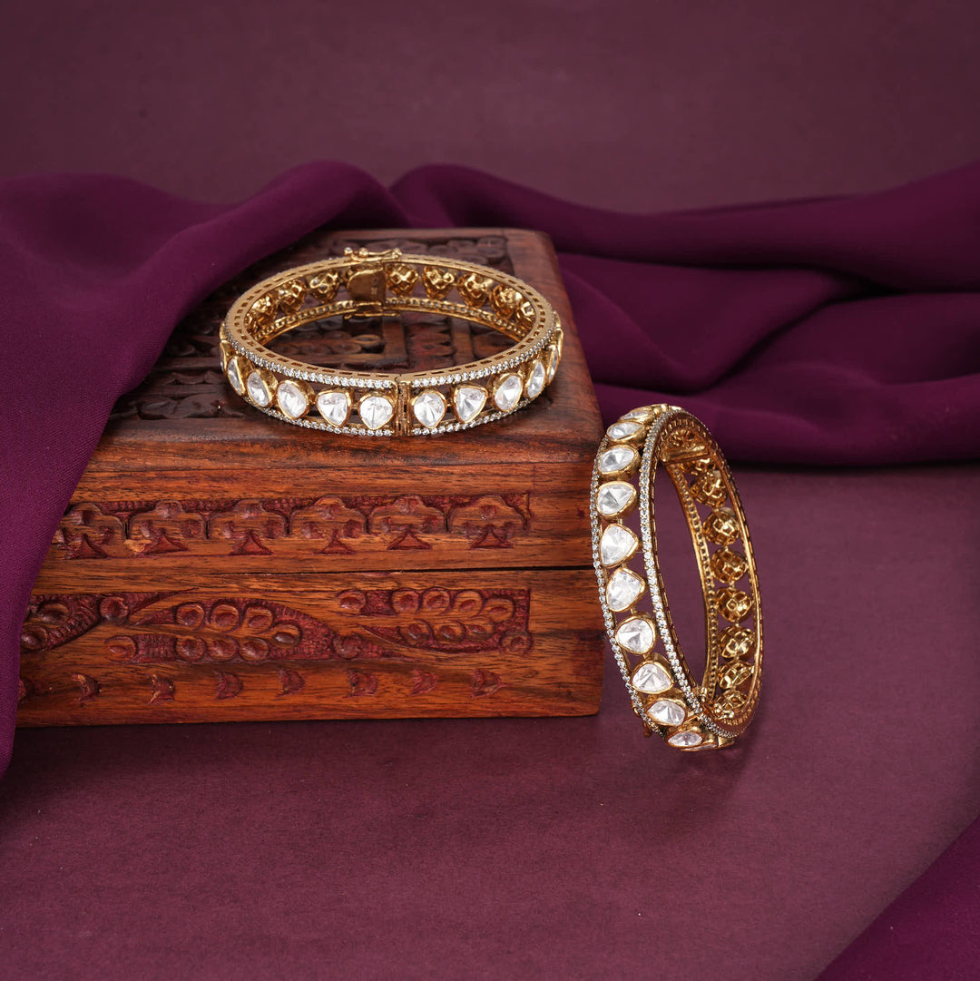 Shinning charm Pair Bangles