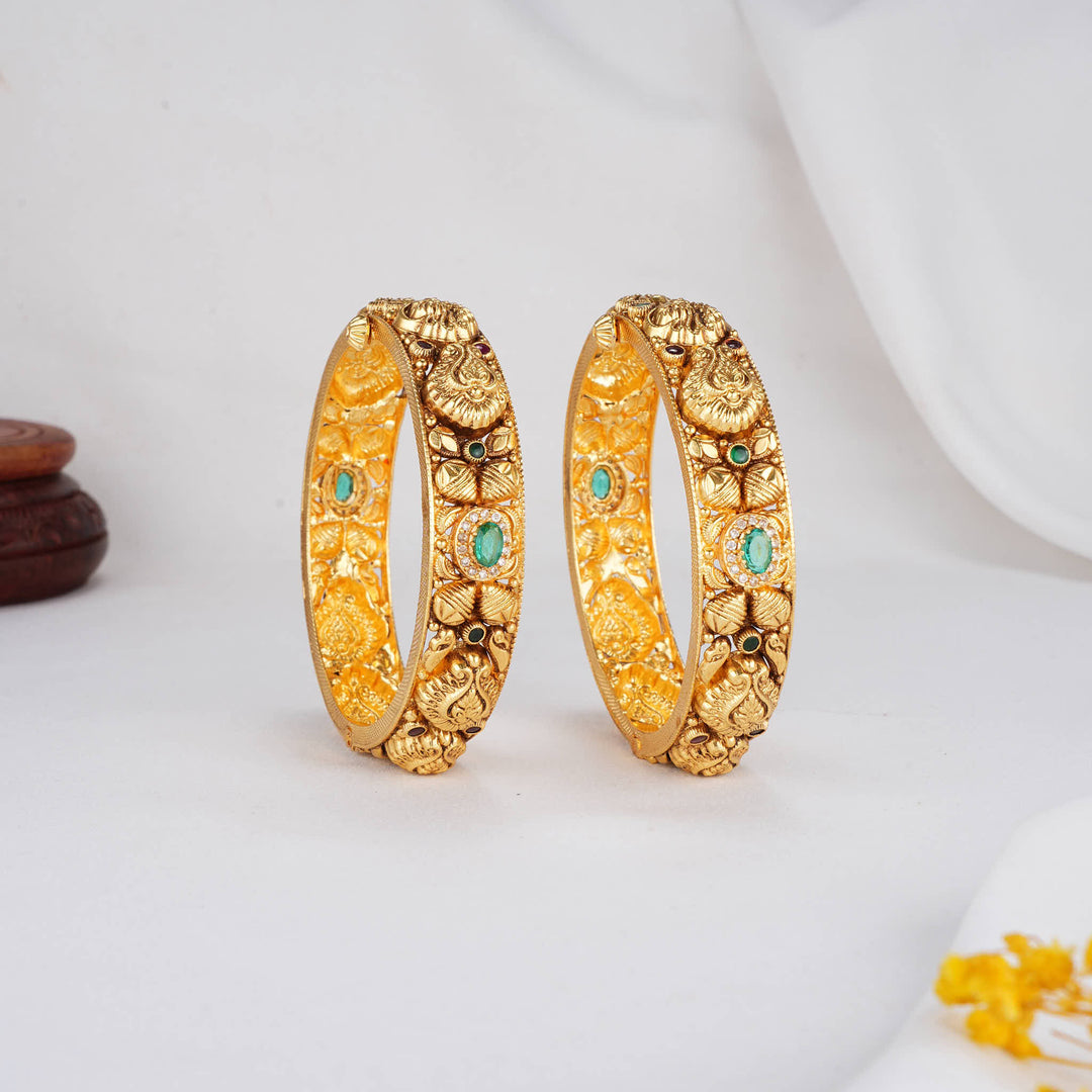 Delicate and Rich Nagas Pair Bangles