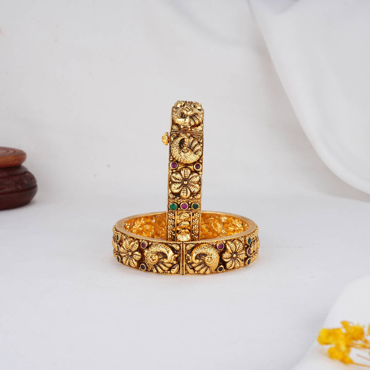Pranithaa Nagas Pair Bangles
