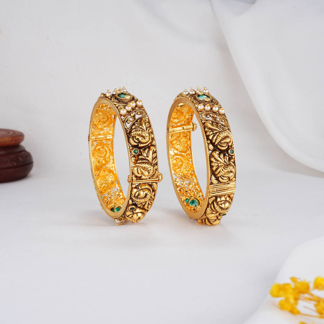 Dazzling Nagas Pair Bangles