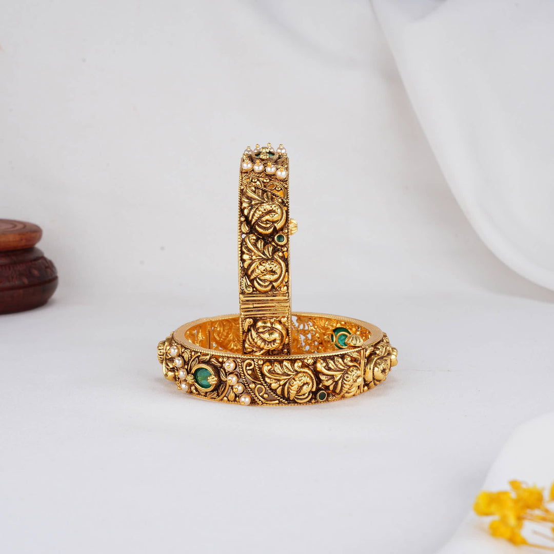 Dazzling Nagas Pair Bangles