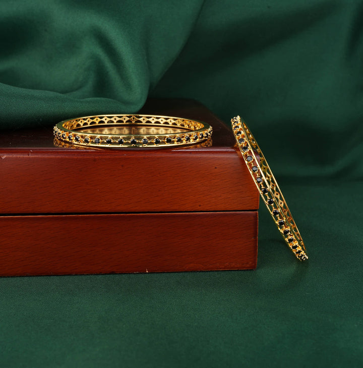 Vinthikaa Stone Pair Bangles