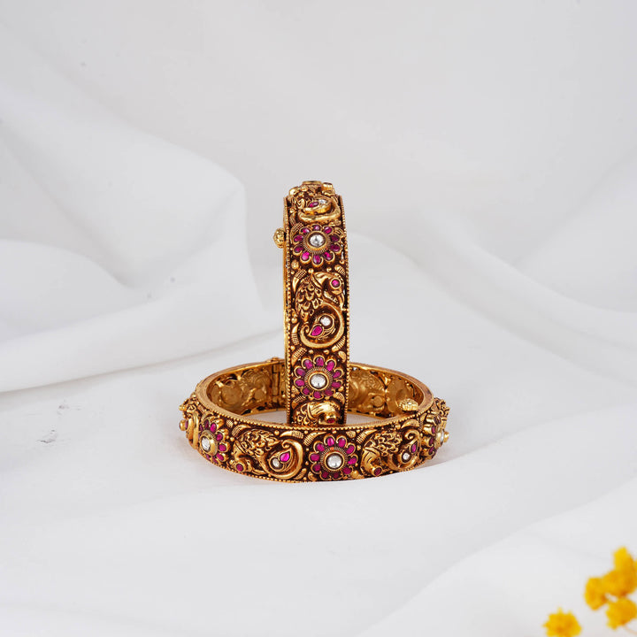 Vinthikaa Nagas Bangles