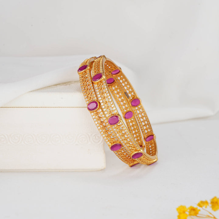 Aarthi Stone Pair Bangles