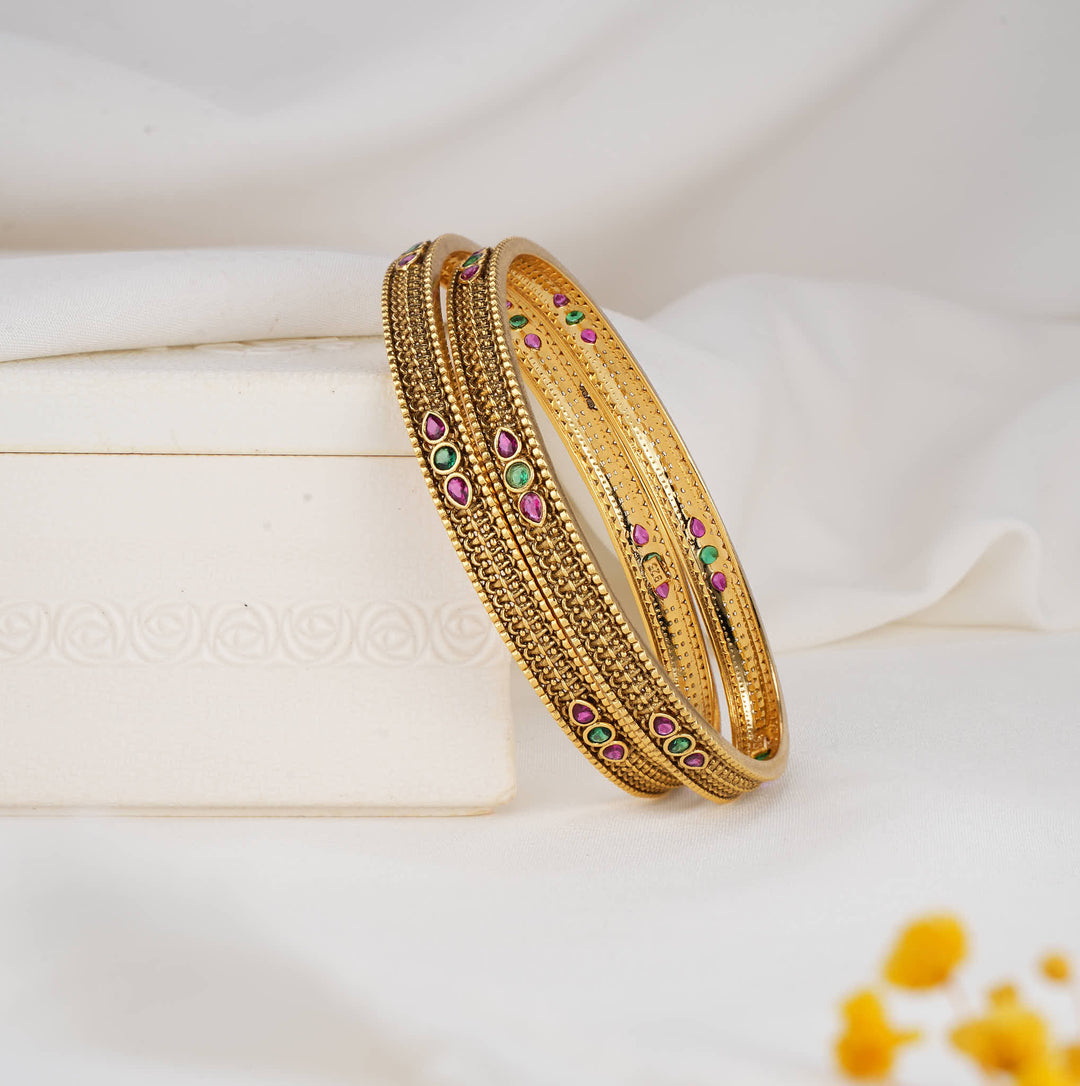 Yakshitha Stone Pair Bangles
