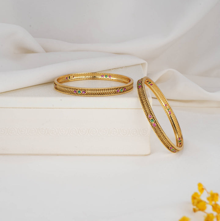 Yakshitha Stone Pair Bangles