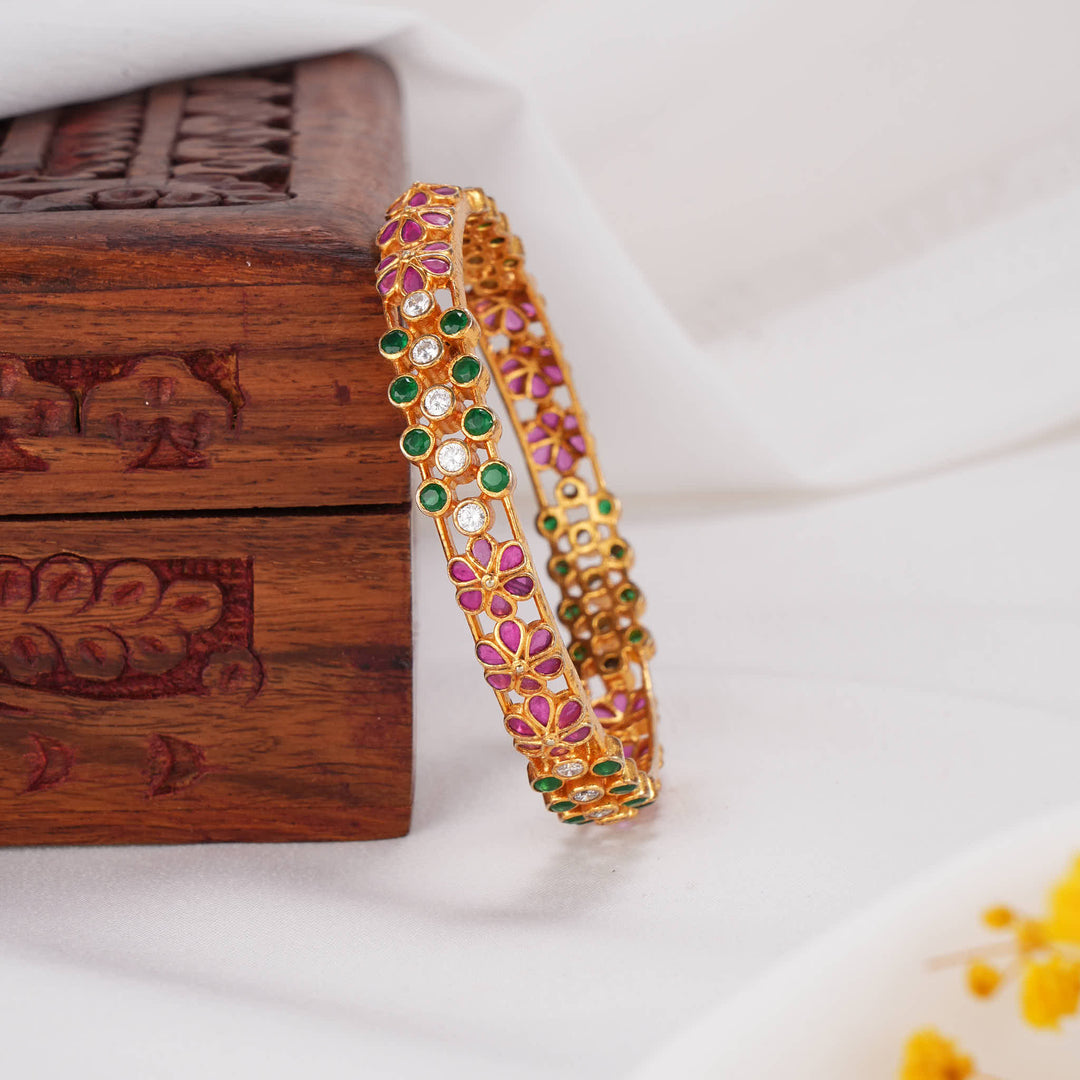 Aadhiraa Stone Single Bangle