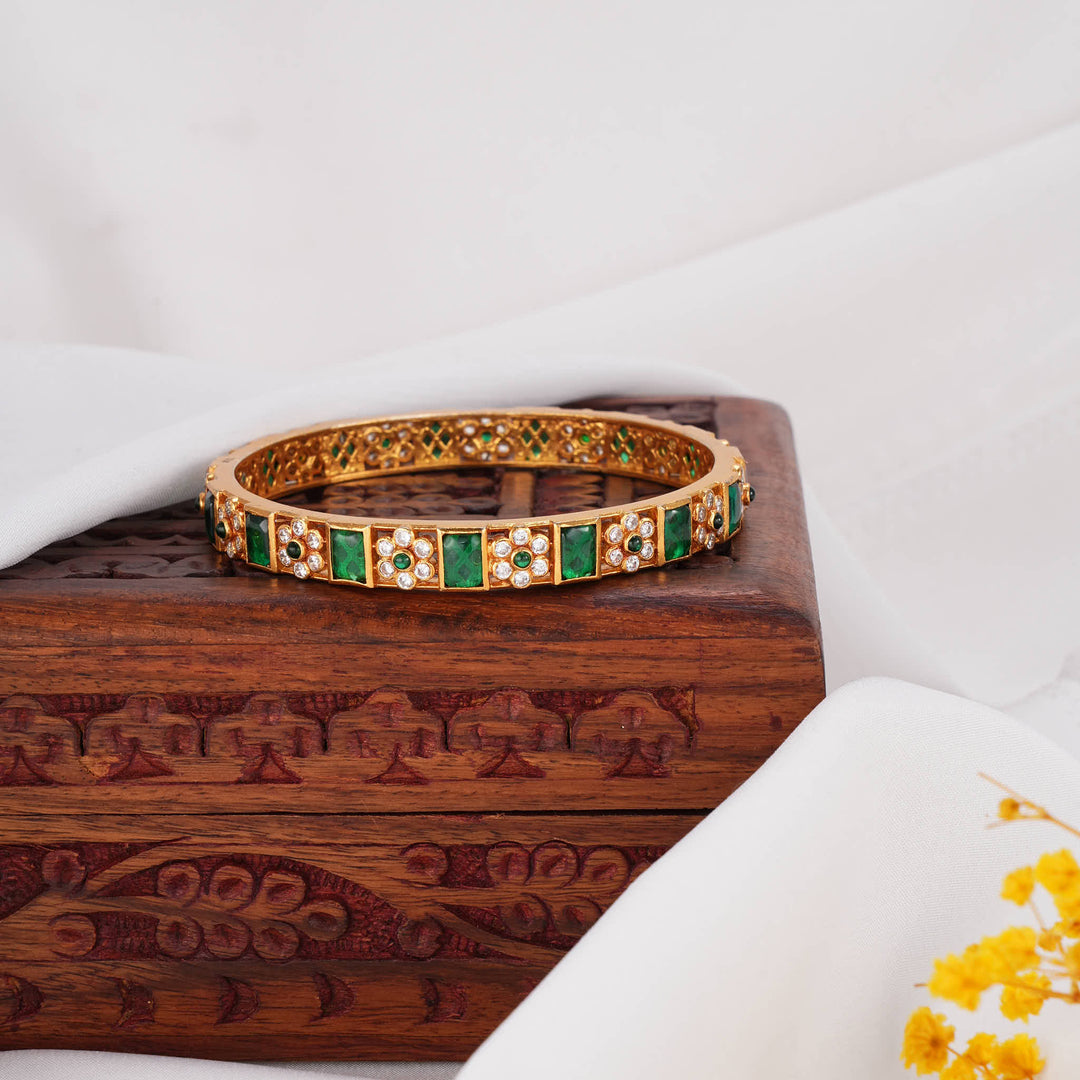 Ornate Verde Stone Single Bangle