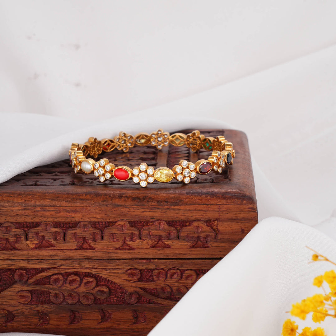 Glows with Beauty Stone single Bangle