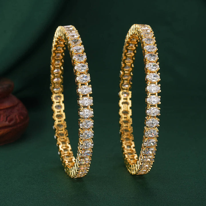 Glowing Pristine Avikam Pair Bangles