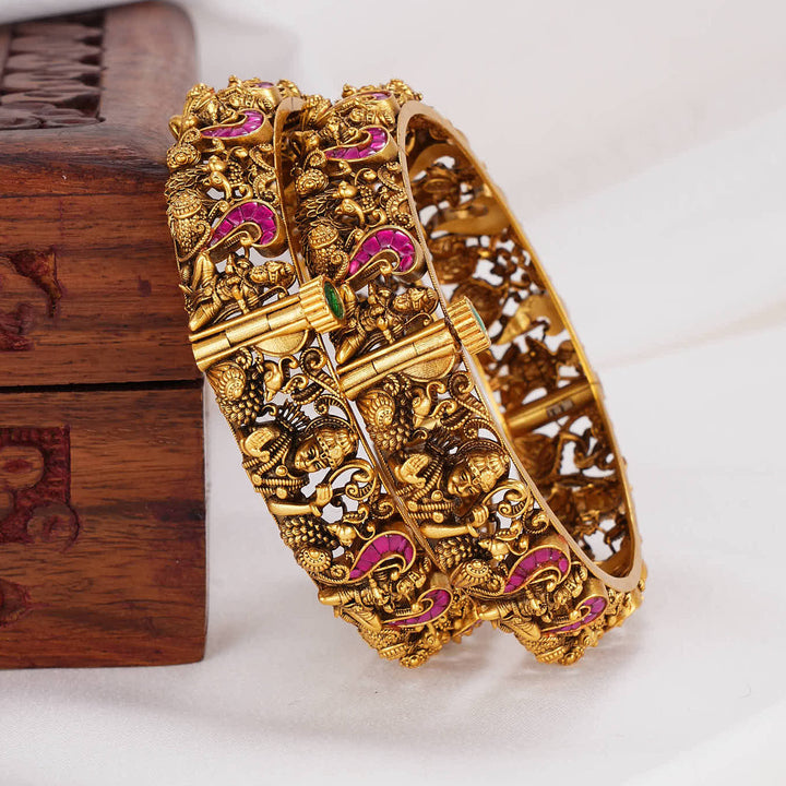 Temple Worthy 3D Spl Pair Bangles