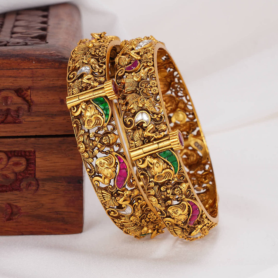 Vibrant Wear 3D Spl Pair Bangles
