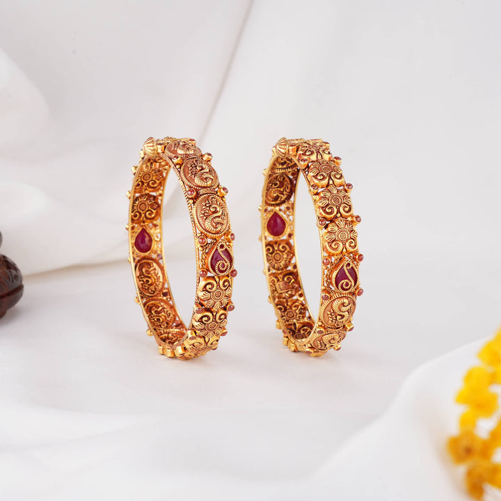 Elegantly Crafted Nagas Pair Bangles