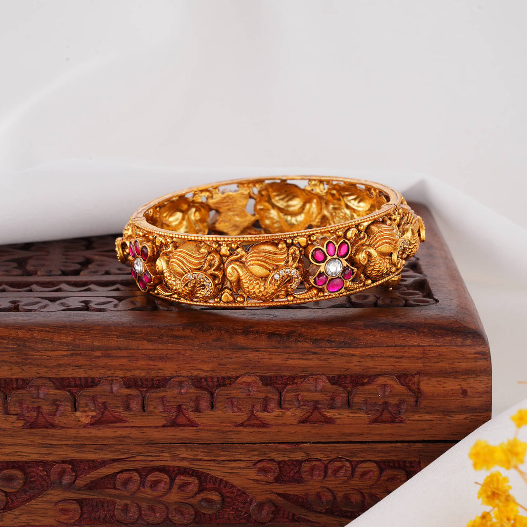 Artisanal Beauty Single Bangle
