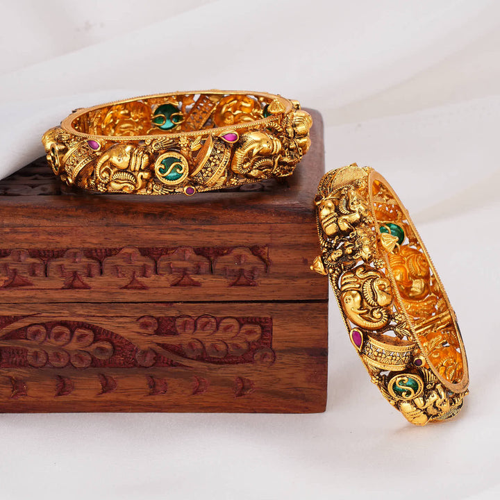 Traditional Wear Nagas Pair Bangles