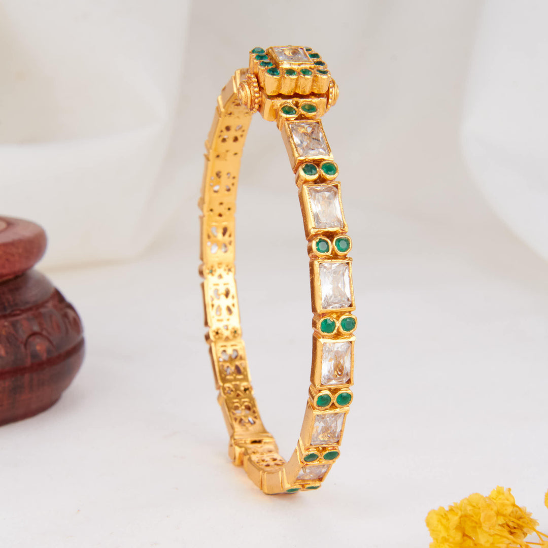 Show-Stopping Stone Single Bangle