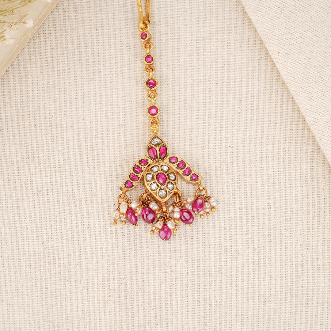 Vikitha Kundan Maangtikka