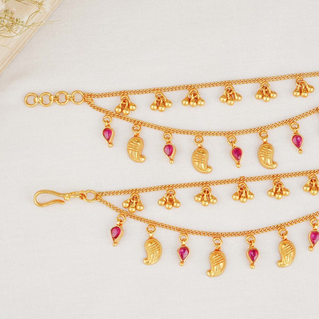 Niharikha Hair Maatal