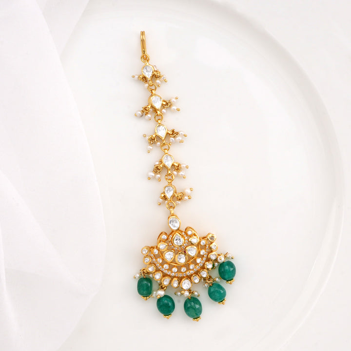 Swetha Sri Stone Maangtikka