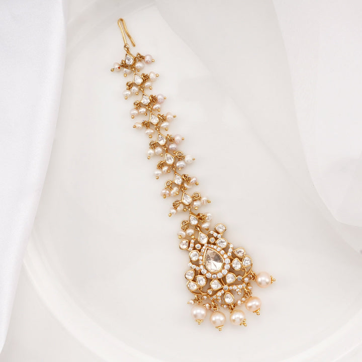 Charming Stone Maangtikka