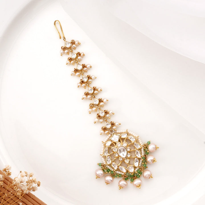 Nivisha Stone Maangtikka