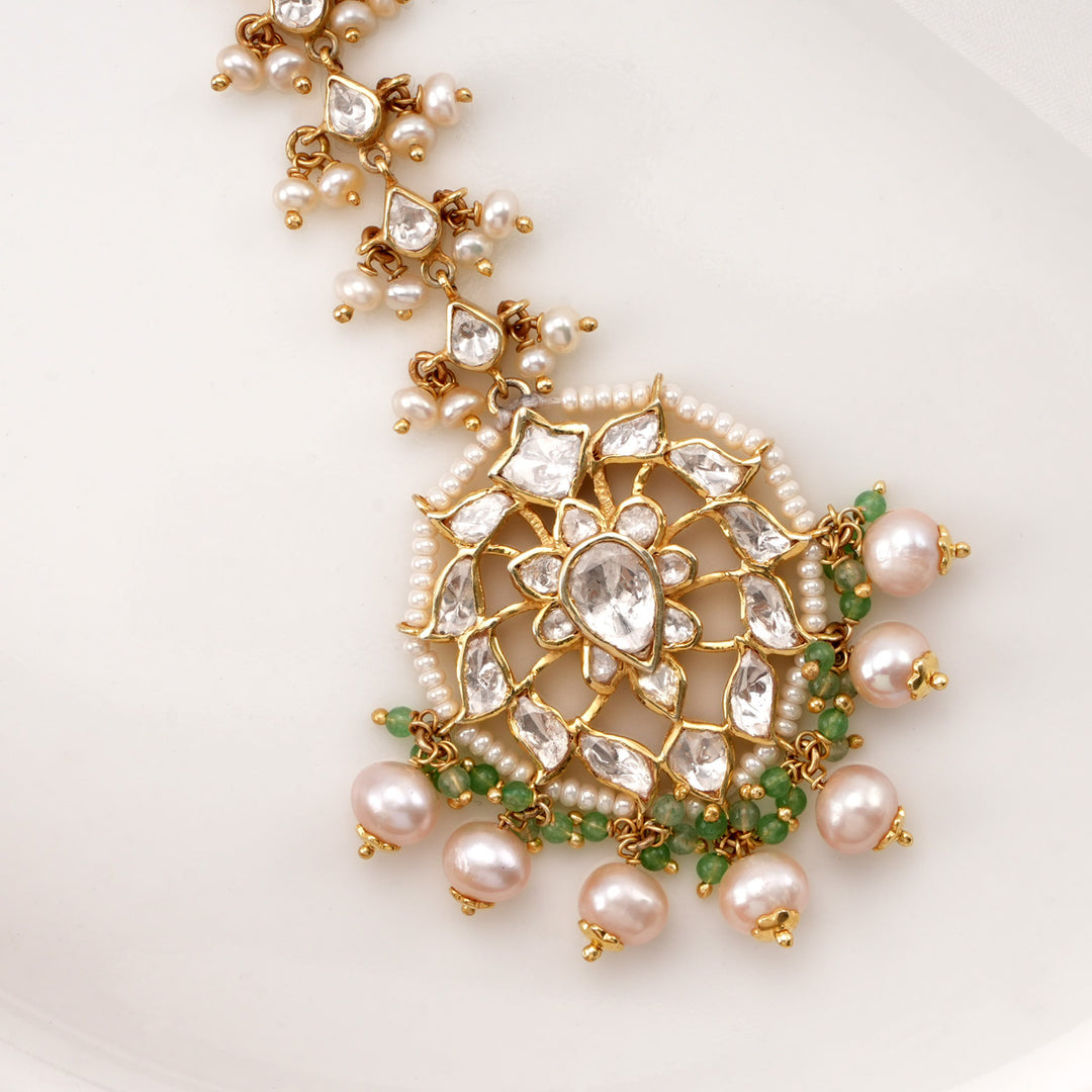 Nivisha Stone Maangtikka