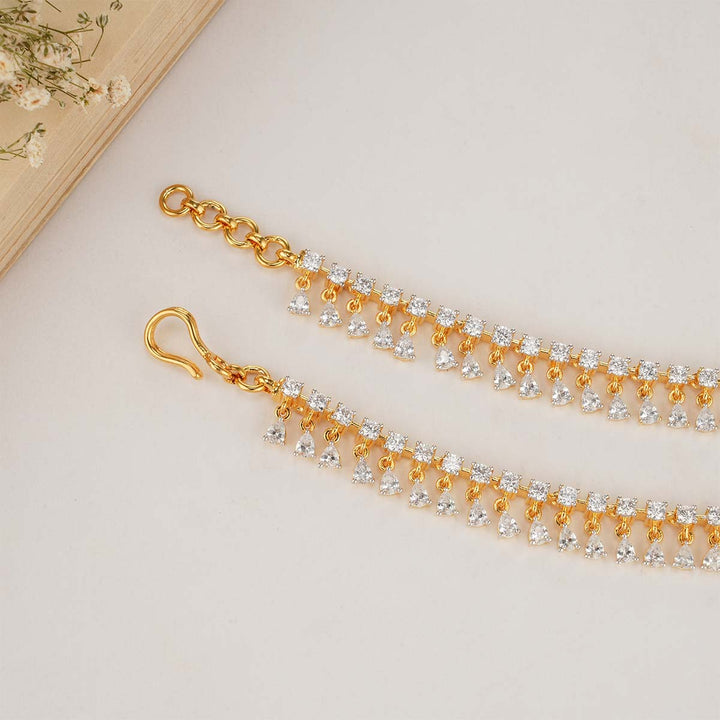 Elegant Diamond Design Hair Maatal