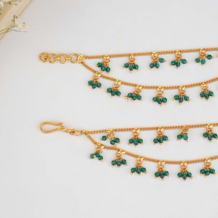 Vibrant Green Hair Maatal