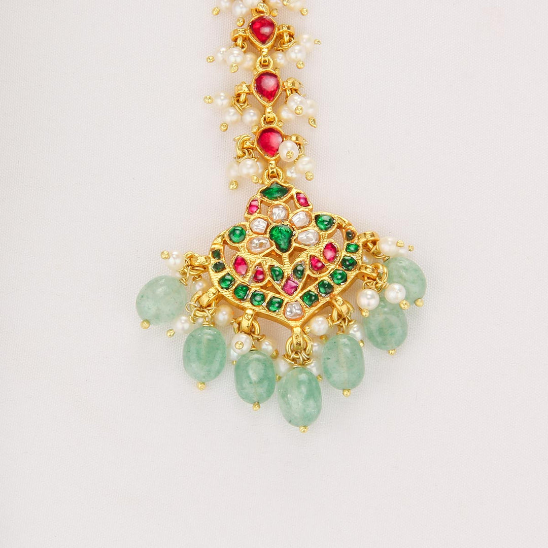 Spark Loop Kundan Maangtikka